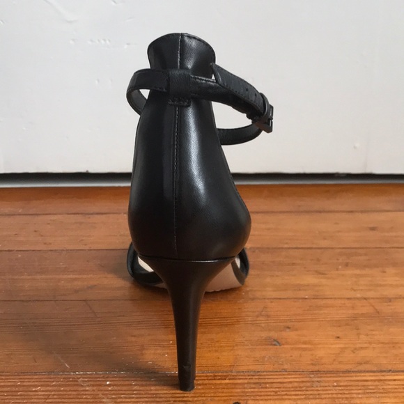 Vince Camuto 7 1/2 sandal - Picture 4 of 5